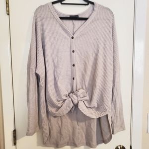 Long Sleeve Tie Front Top (Size XXL)
